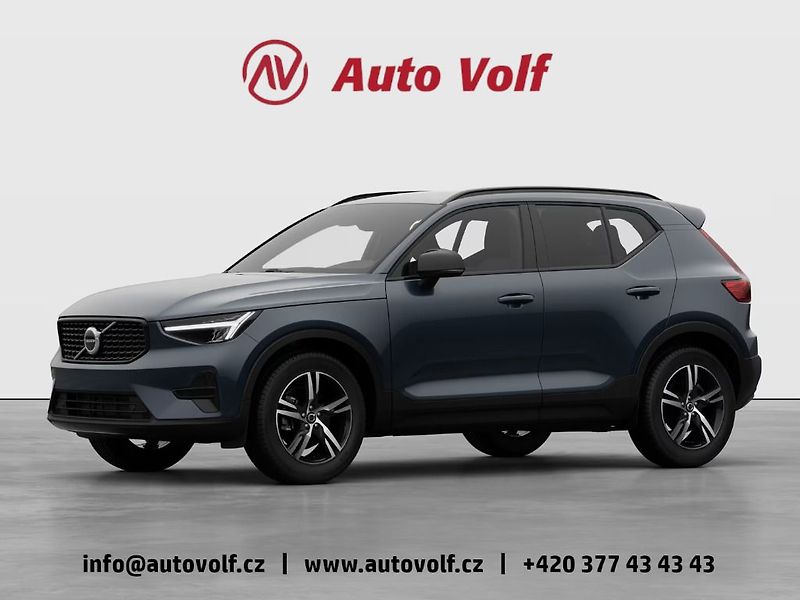 Volvo XC40 PLUS DARK B3 FWD 120kW - fotografie inzerátu