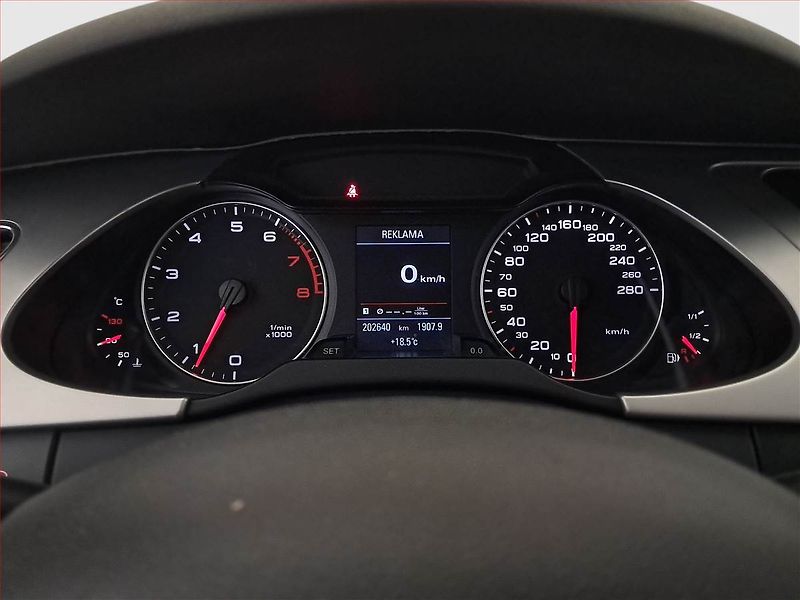 Audi A4 (2009) 2.0 TFSI, Serv.kniha, Navi - fotka 11 z 19