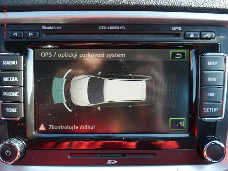 Škoda Octavia (2011) 2.0TSI, RS, DSG, navi - fotka 15 z 17
