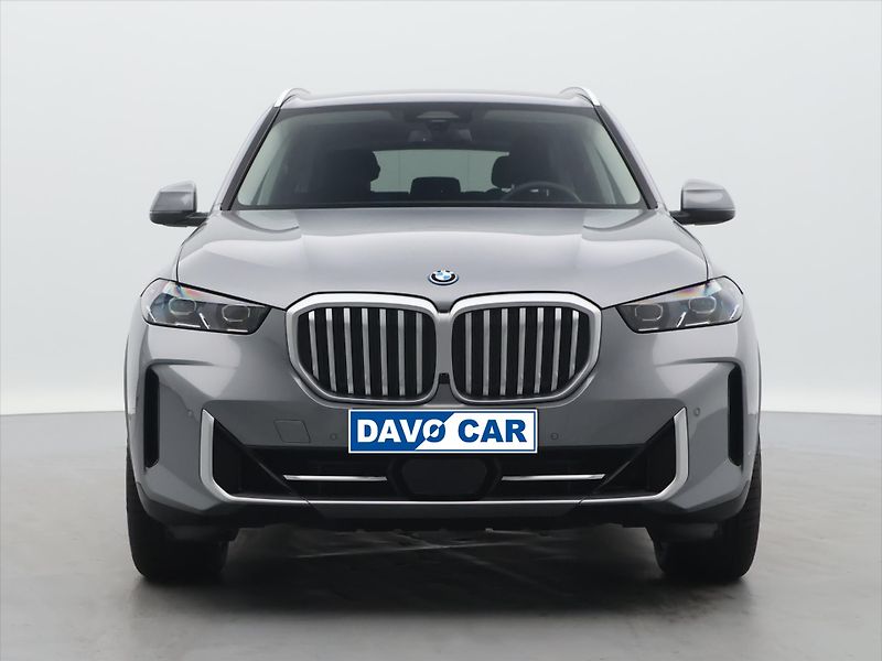 BMW X5 3,0 50e xDrive 230kW CZ DPH - fotka 2 z 38