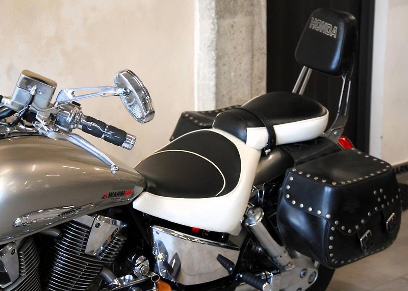 Honda VTX 1800 (2003) hezký stav - fotka 18 z 20