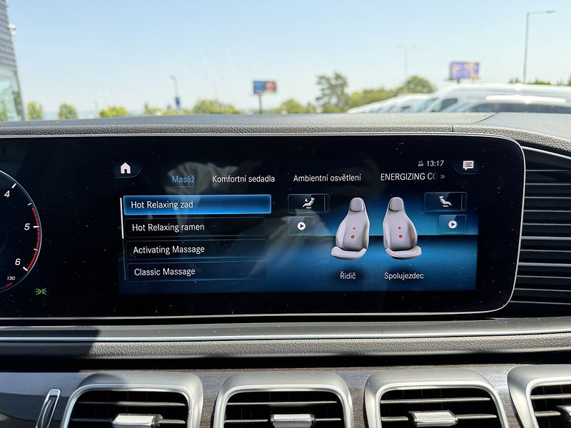 Mercedes-Benz GLS (2019) 400 d 4MATIC - fotka 41 z 54