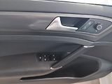 Volkswagen Golf (2017) TSI,92KW,FULL,LED,19ALU,TAŽNÝ - náhled 22