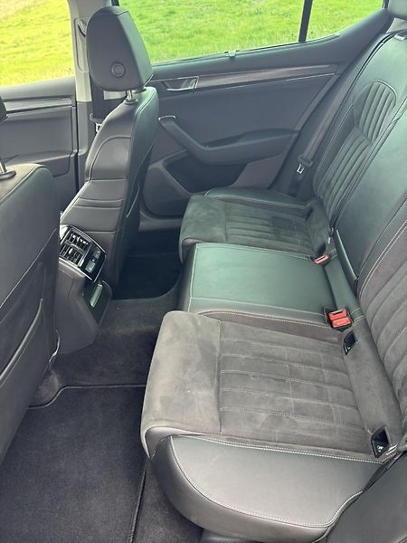 Škoda Superb (2023) - fotka 7 z 23