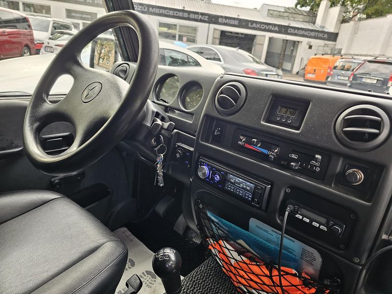 Santana PS-10 Anibal 2,8 D 92 kW Wagon 4x4 - fotka 28 z 40