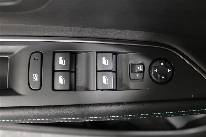 Peugeot 5008 1,5 HDi 1.majitel CZ - fotka 13 z 29