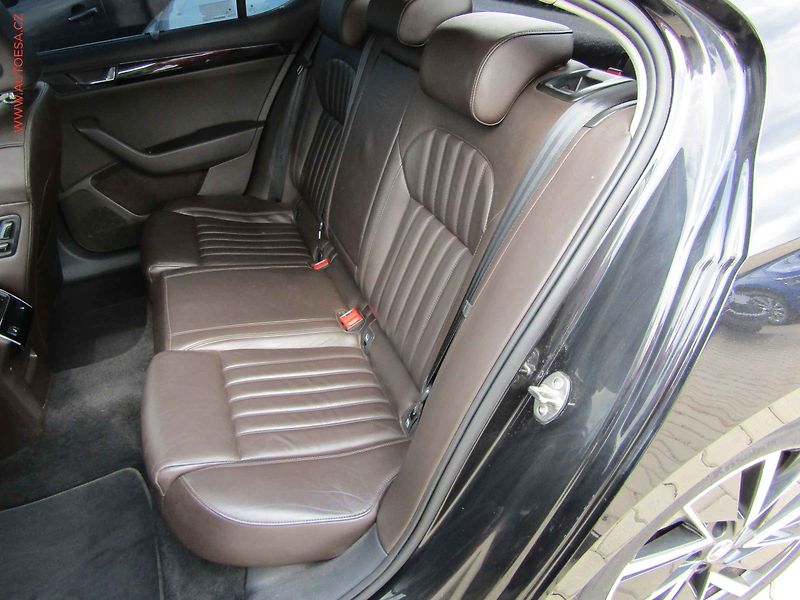 Škoda Superb (2016) 2.0 TDI 4x4, ČR, DSG, bixen - fotka 10 z 25