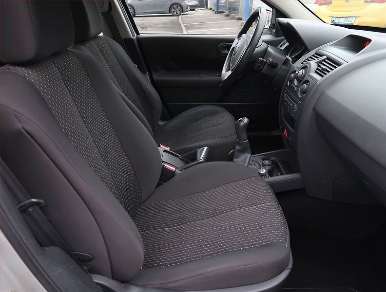 Renault Mégane (2005) 1.4 16V, ČR,1.maj, Serv.kniha - fotka 9 z 15