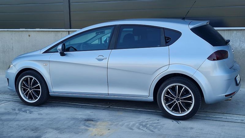 Seat Leon (2011) 1,6TDI 77KW   - fotka 6 z 24