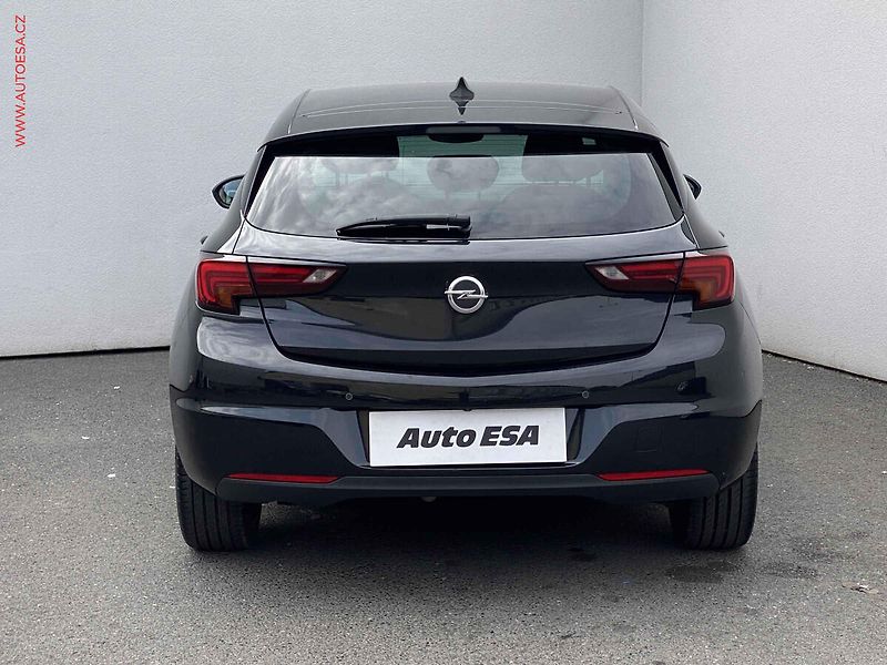 Opel Astra (2015) 1.4 SiDi, Innovation, LED, - fotka 5 z 19