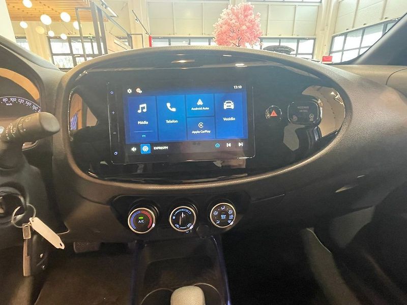 Toyota Aygo 1.0 Automat Style - fotka 15 z 25