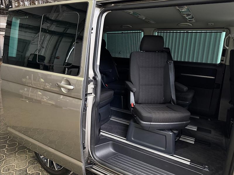 Volkswagen Multivan 2.0TDI 150kW COMFORT 2XALU - fotka 36 z 42