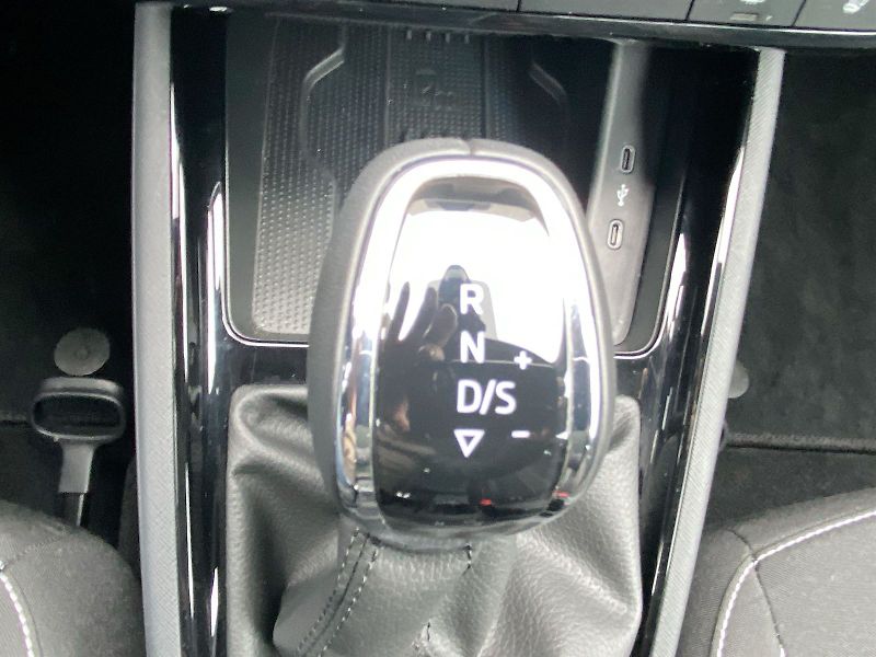 Škoda Scala (2025) 1,0 TSI DSG Monte Carlo - fotka 16 z 28