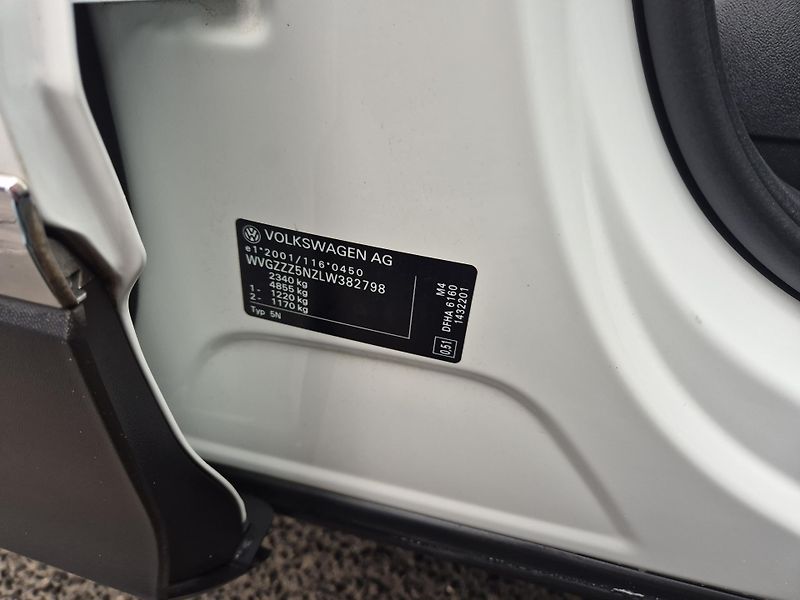 Volkswagen Tiguan 2,0TDi 140kw DSG 4x4 18ALU TZ - fotka 48 z 50