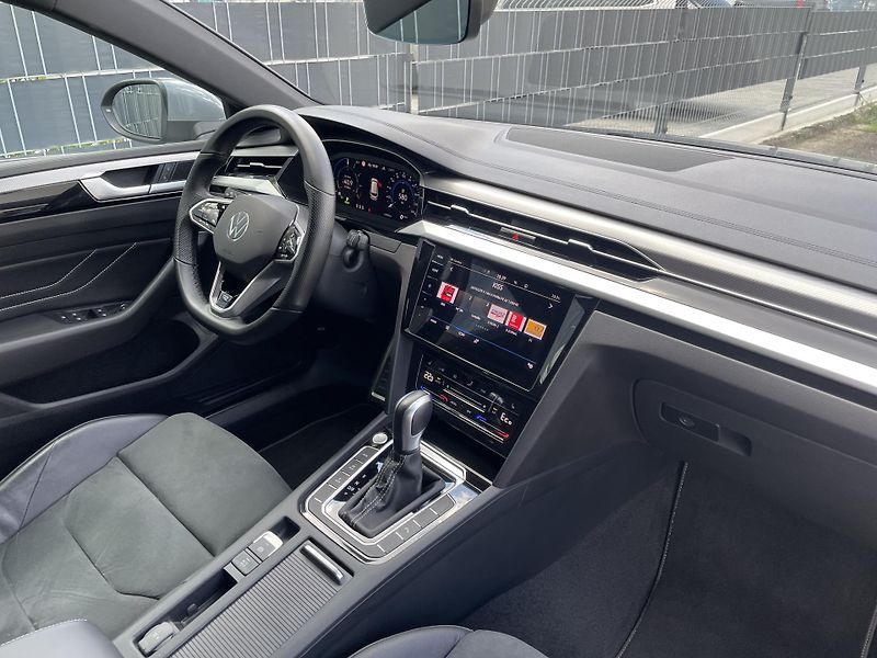 Volkswagen Arteon Shooting Brake (2022) 1.4 TSI E-HYBRID R-LINE DSG - fotka 11 z 38