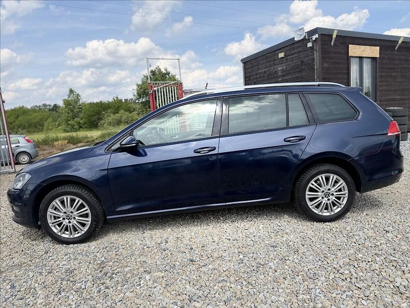 Volkswagen Golf TSI DSG F1 NAVI SERVISKA - fotka 8 z 32