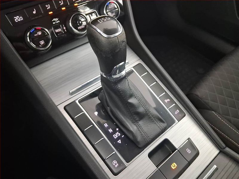 Škoda Superb (2021) 2.0 TDI, Automat, ČR,1.maj - fotka 13 z 31