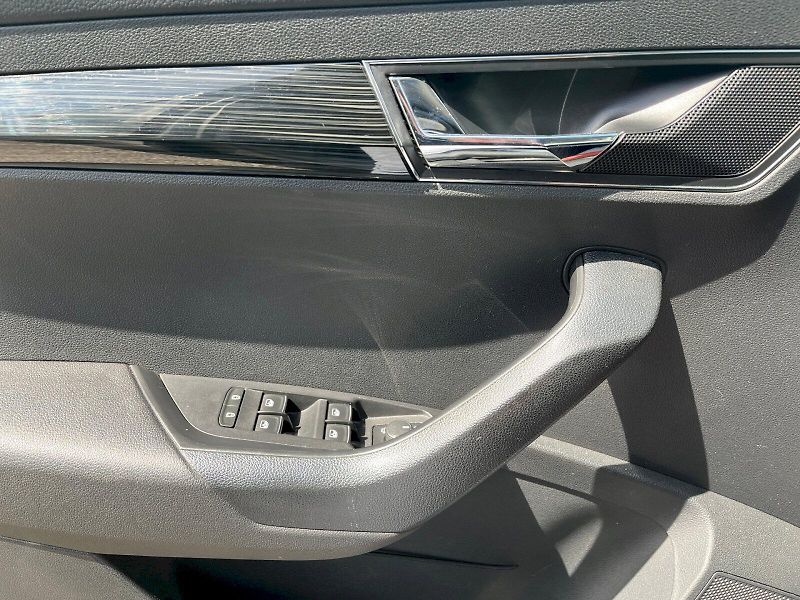Škoda Karoq (2019) 1.5 TSI 110 kW ACT Style DSG - fotka 15 z 28