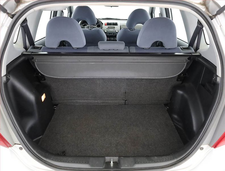 Honda Jazz (2004) 1.2 i-DSI, Klima, jezdí skvěle - fotka 14 z 14