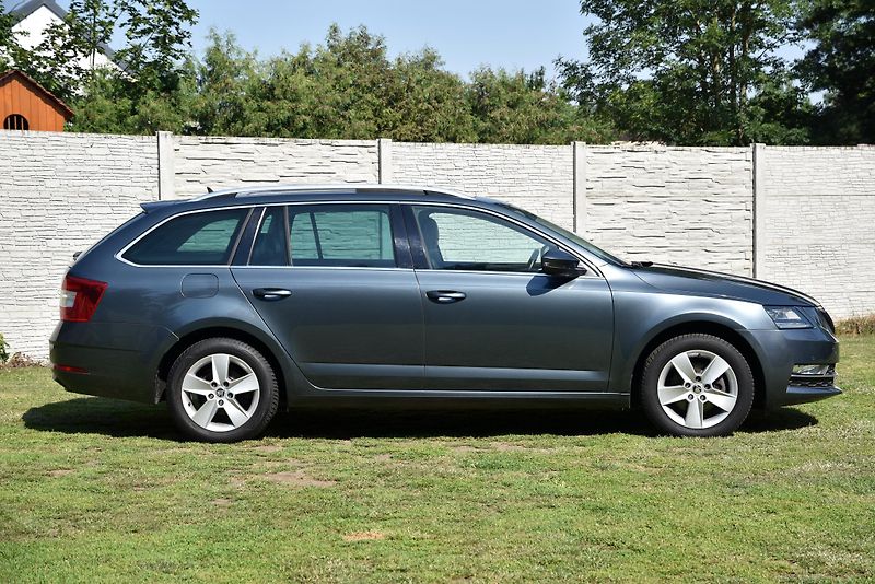 Škoda Octavia 1.4 TSi G-TEC STYLE, PANORAMA - fotka 2 z 49