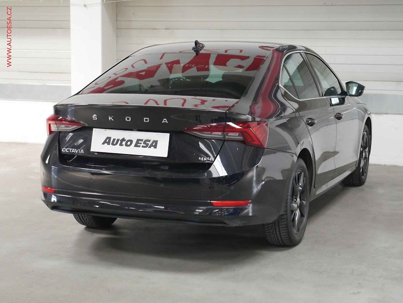 Škoda Octavia (2022) 2.0 TDi 4x4, 1.maj,ČR, Style - fotka 6 z 21