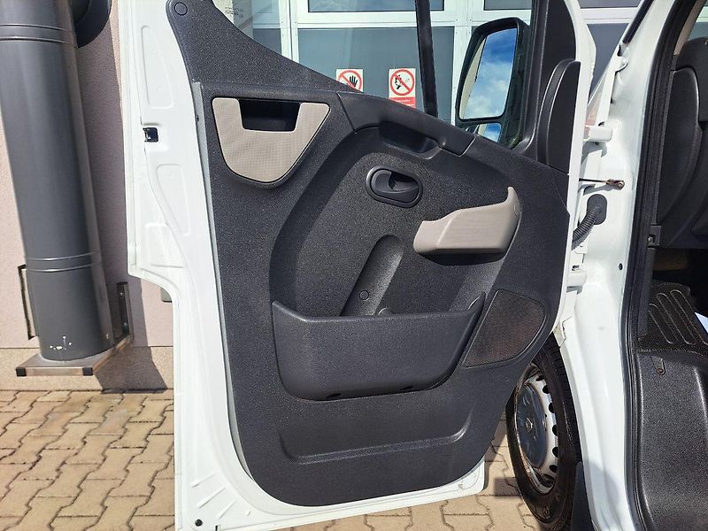 Renault Master (2013) 2.3 DCI - fotka 21 z 26