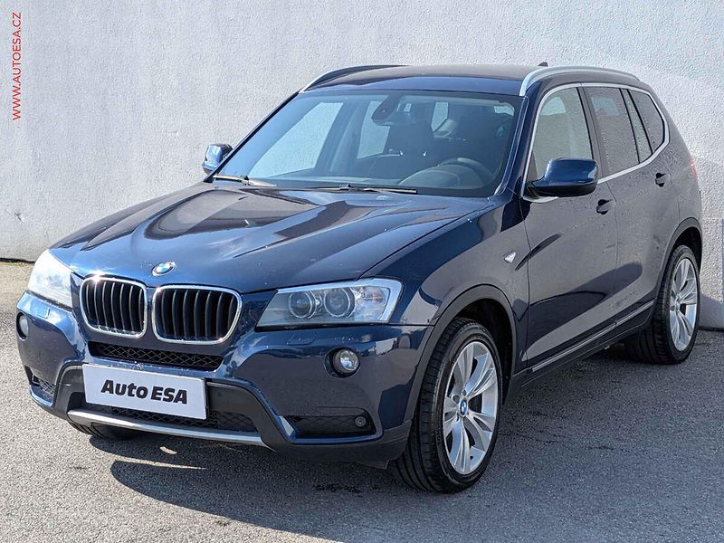 BMW X3 (2011) 2.0d xD, 2.maj, AT, navi - fotka 3 z 17