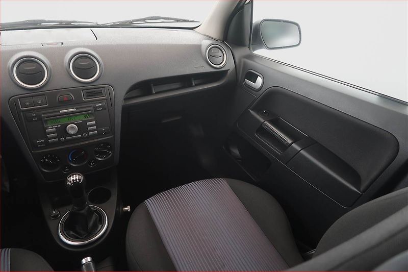 Ford Fusion (2007) 1.4, po STK, Klima, rezervace - fotka 8 z 15