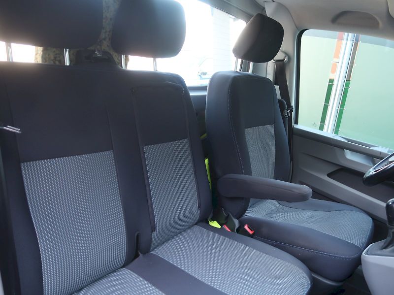 Volkswagen Transporter (2023) 2.0 TDI 150 kW DSG ODTAHOVKA - fotka 16 z 30