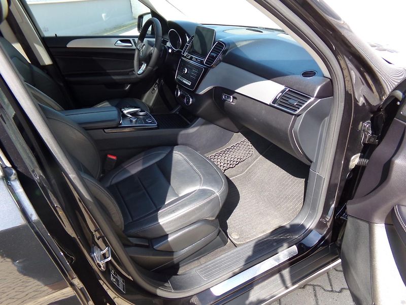 Mercedes-Benz GLE 3,0   350 CDI 4MATIC - fotka 23 z 29