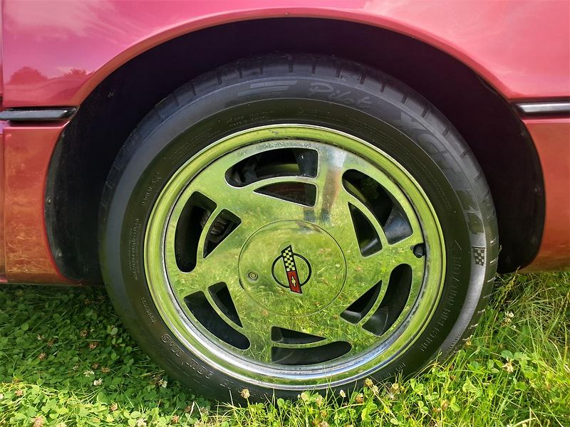 Chevrolet Corvette (1988) - fotka 12 z 24