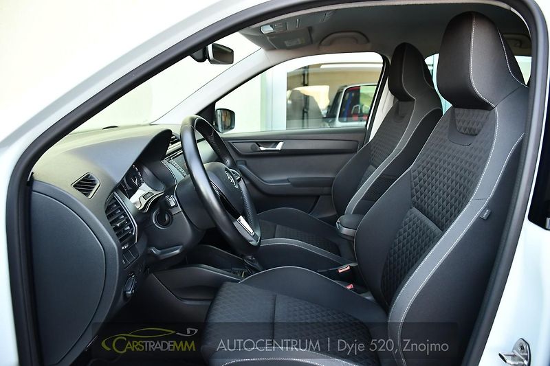 Škoda Fabia 1,2TSi DSG 2xALU 61tKM STYLE  - fotka 10 z 48