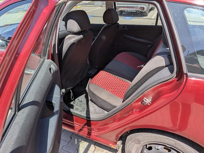 Škoda Fabia 47KW,STK 2/2027,KLIMATIZACE, - fotka 16 z 16