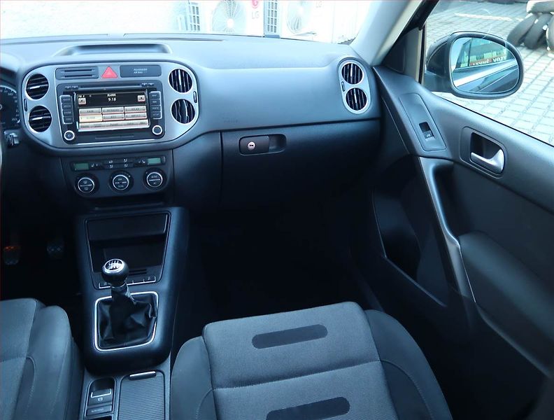 Volkswagen Tiguan (2008) 1.4 TSI, 4X4, Navi, Tempomat - fotka 8 z 17