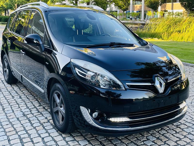 Renault Grand Scénic 1.6dCi MANUÁL KAMERA SERVISKA - fotka 9 z 47