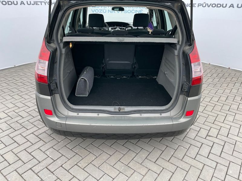 Renault Scénic (2003) 1.6i 16V Climatronic! - fotka 9 z 18