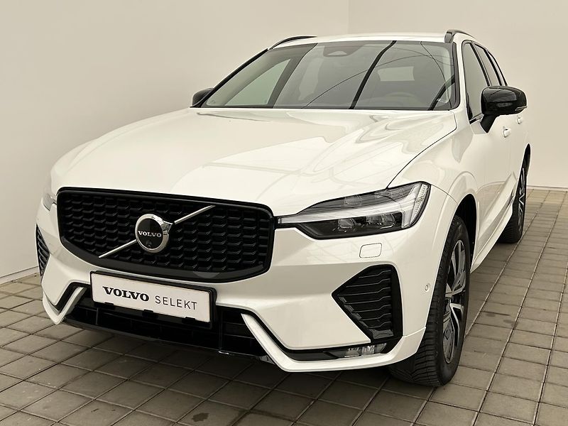 Volvo XC60 2.0 B4 4x4 PLUS  Black - fotografie inzerátu