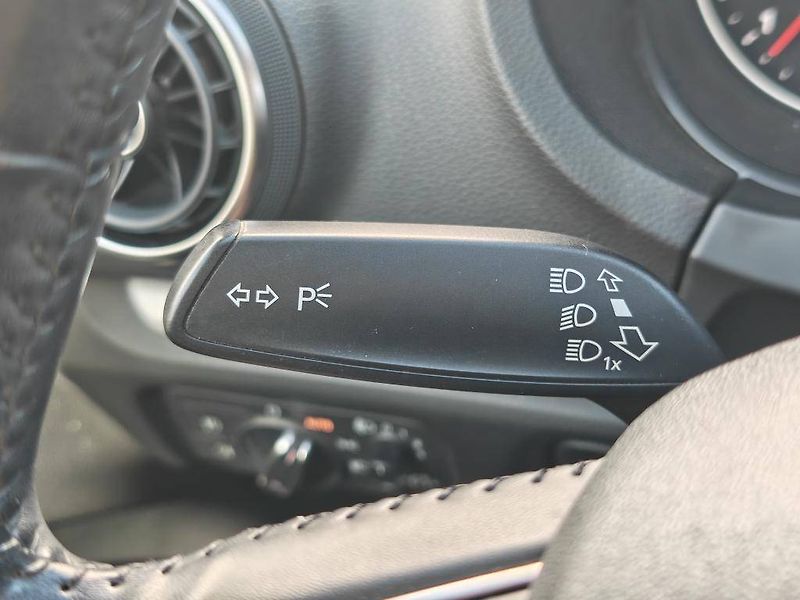 Audi A3 6MP 1,6TDI - fotka 14 z 22