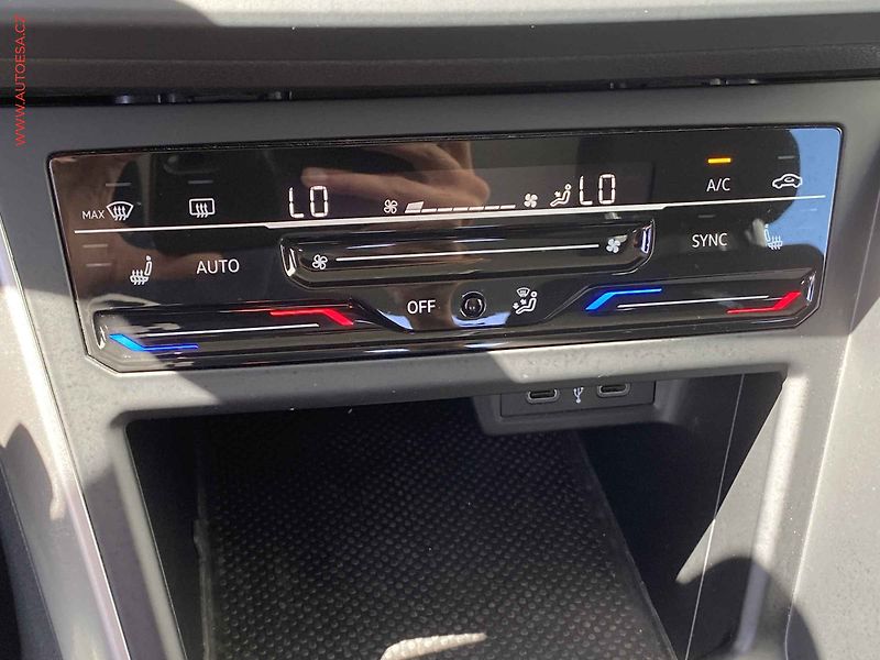 Volkswagen Polo (2021) 1.0 TSi, 2.maj,ČR, Life - fotka 14 z 18