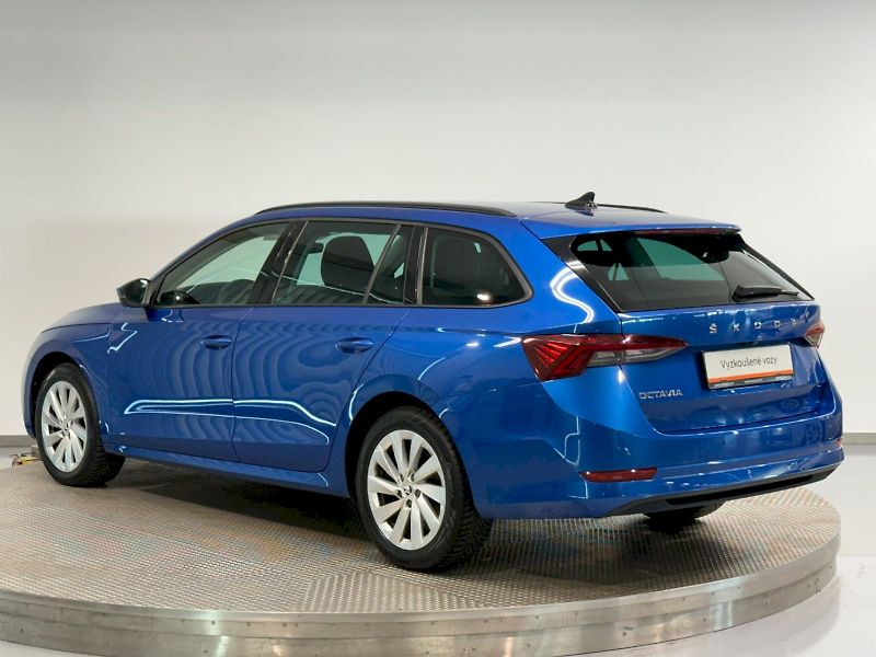Škoda Octavia (2024) AMBITION FRESH 2.0TDI 85KW DSG - fotka 7 z 37