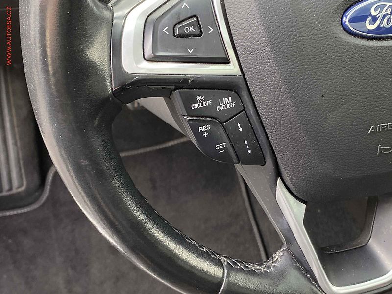 Ford Mondeo (2015) 2.0 EB, Titanium, AT, LED - fotka 16 z 21
