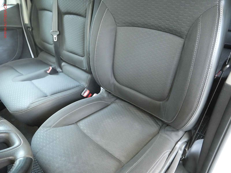 Opel Vivaro (2018) 1.6CDTi L2 9míst, 2.maj, AC - fotka 9 z 20