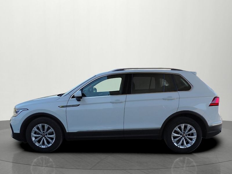 Volkswagen Tiguan (2023) 2.0TDI DSG Virtual Navi ACC - fotka 2 z 34