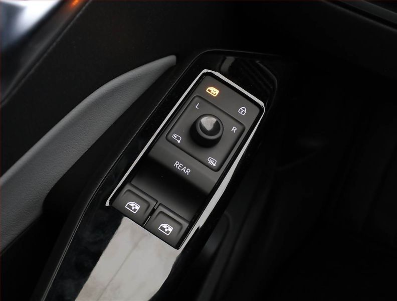 Volkswagen ID.3 (2020) 1st (62 kWh), SoH 89% - fotka 16 z 20