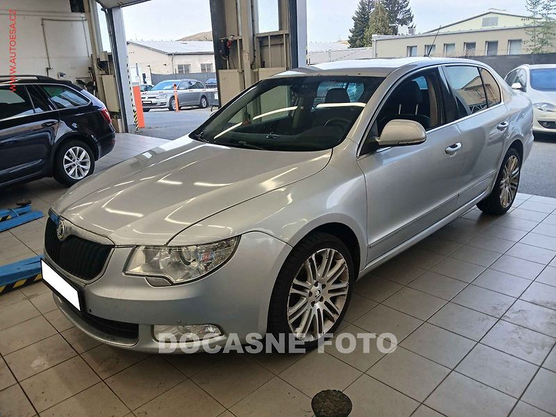 Škoda Superb (2008) 2.0 TDi, Elegance, AT - fotka 1 z 3