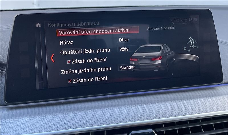 BMW Řada 5 3,0 D,530 xDrive,195kW,M-PACKE - fotka 25 z 34