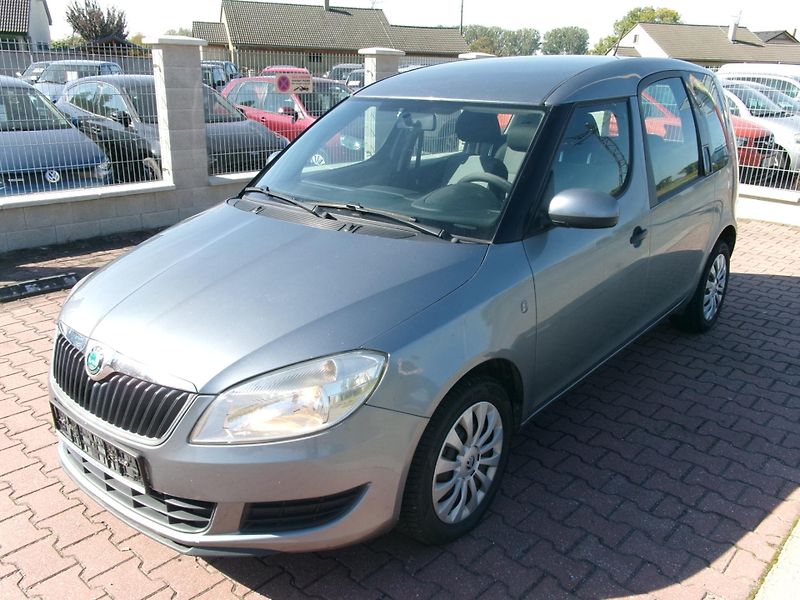 Škoda Roomster 1,6 TDI KLIMA PNEU - fotka 1 z 22