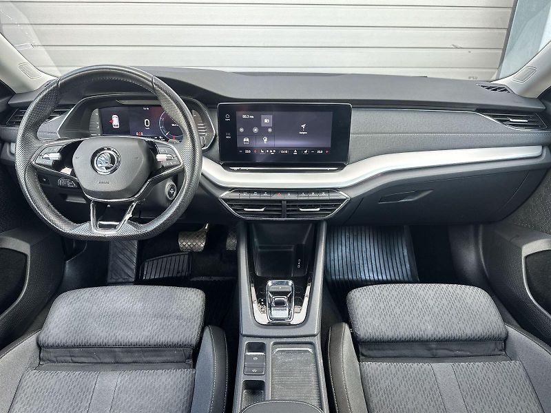 Škoda Octavia (2023) Combi 1.5 TSI e-TEC DSG Style+ - fotka 5 z 35