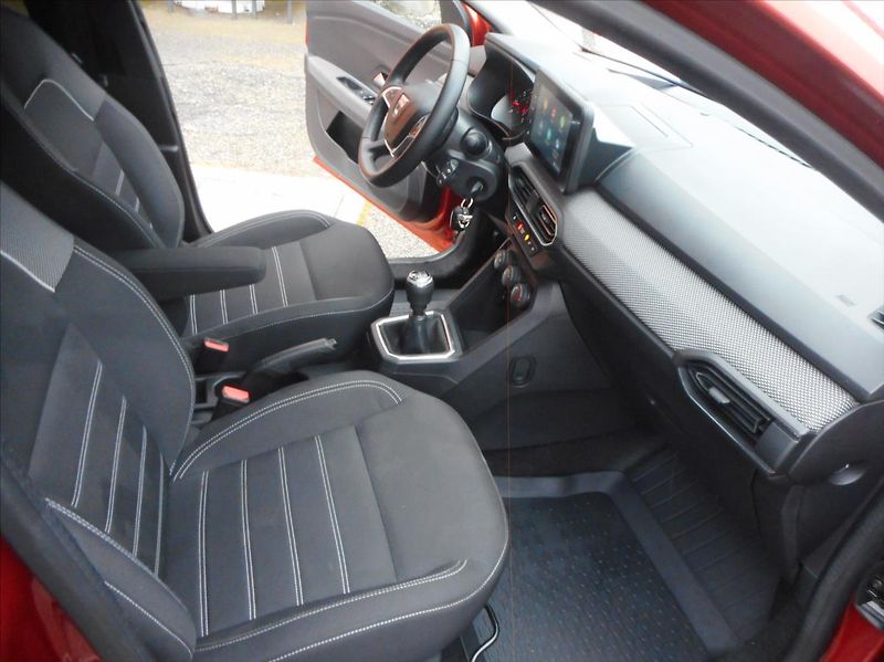 Dacia Jogger 1,0 TCe - fotka 10 z 16