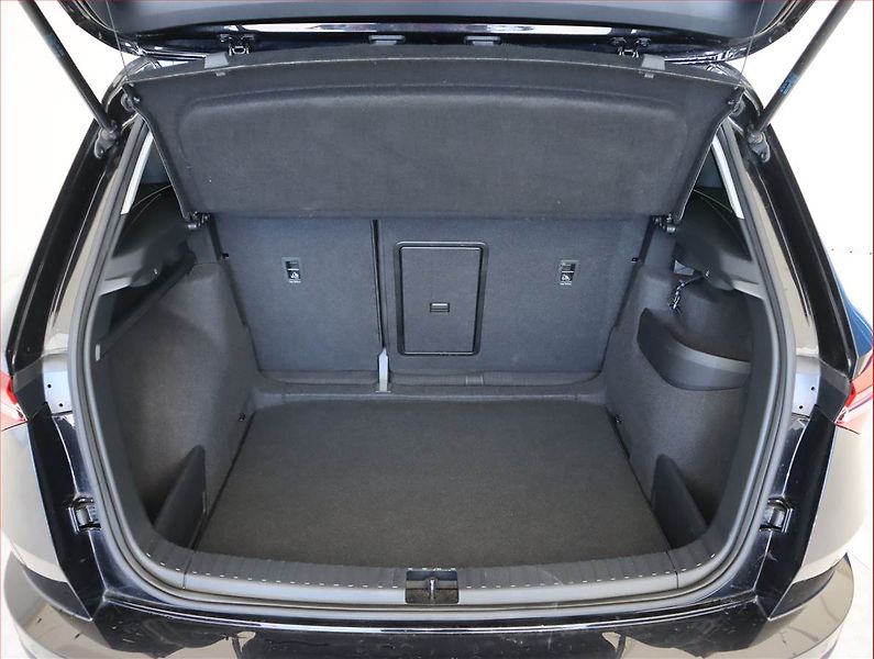 Škoda Karoq (2023) 2.0 TDI - fotka 14 z 23